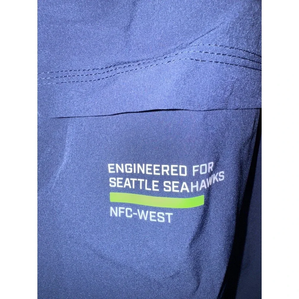 Men's XL Nike NFL Seattle Seahawks Team Issued PE Pregame 1/2 Zip Anorak Jacket